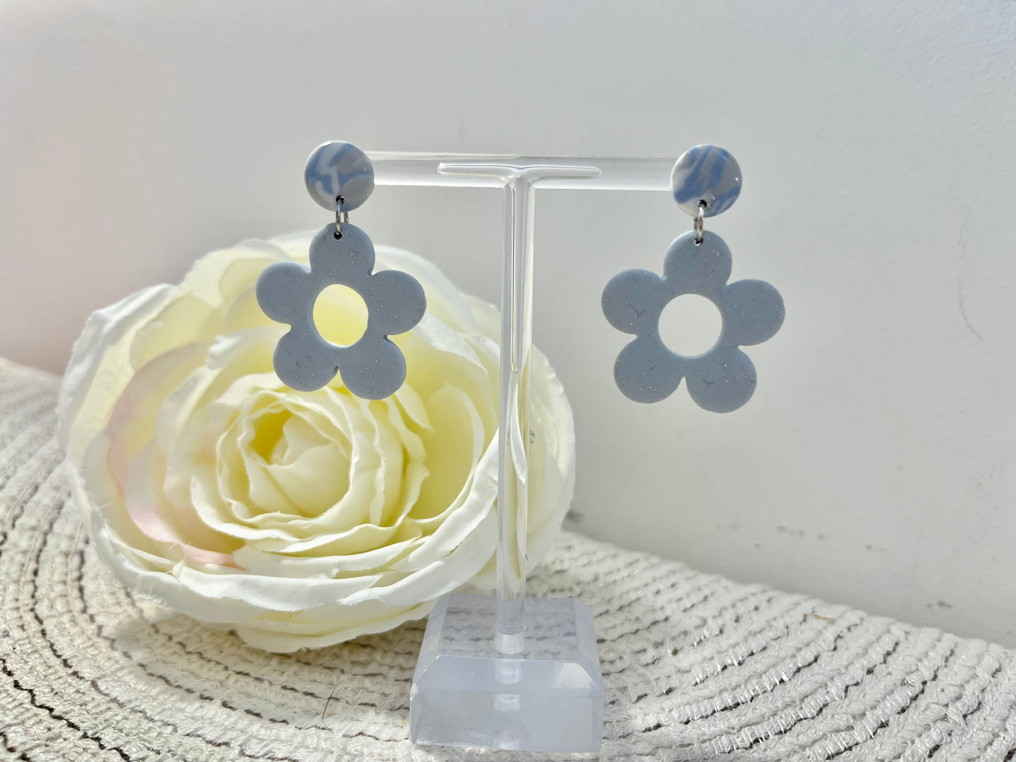 groovy blue flower power earrings